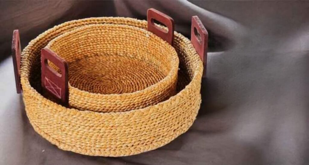handmade hogla leaf basket