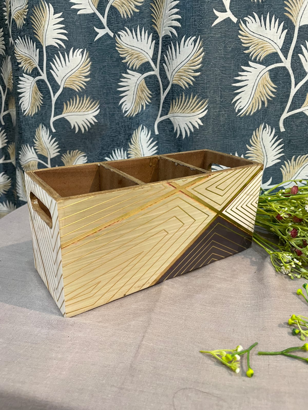 wooden cutlery holder